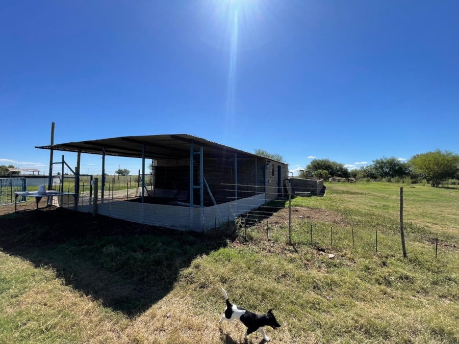 6 Bedroom Property for Sale in Bloemhof Rural North West